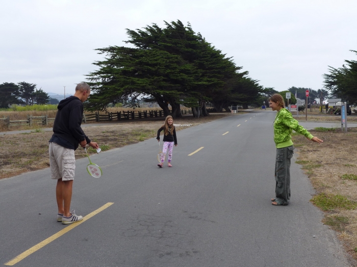 Утренний багбинтон в кампе Half Moon Bay
